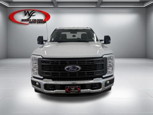New 2026 Ford F250 XL w/ XL Chrome Package RWD image 2