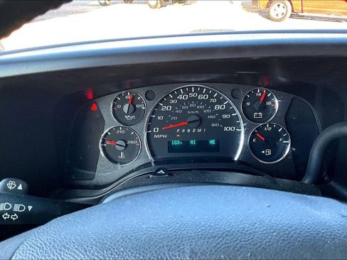 Used 2022 Chevrolet Express 2500 Work Van w/ Driver Convenience Package image 18