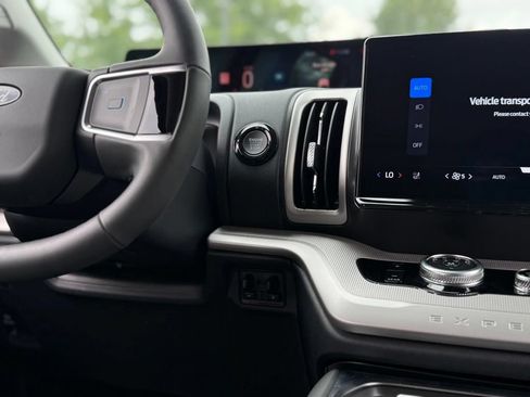 New 2027 Ford Expedition Active AWD/4WD image 11
