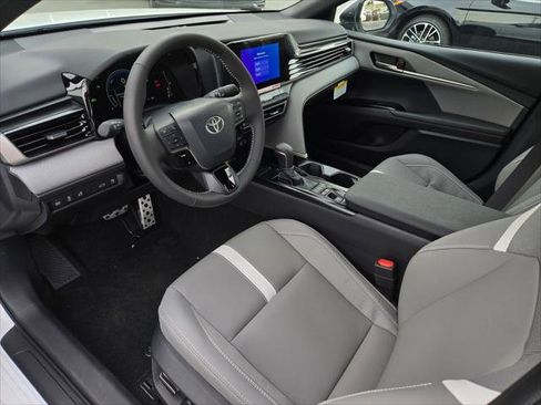 Certified 2026 Toyota Camry SE FWD image 8