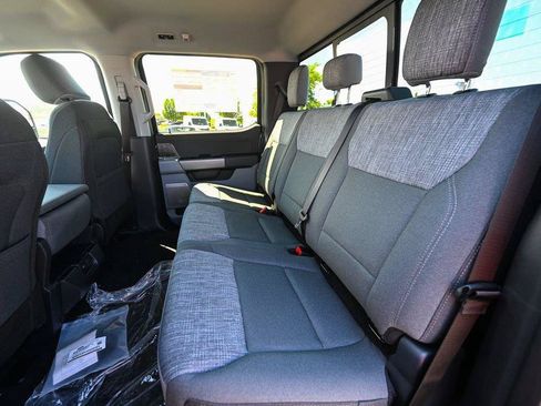 New 2026 Ford F250 XLT w/ XLT Premium Package AWD/4WD image 18