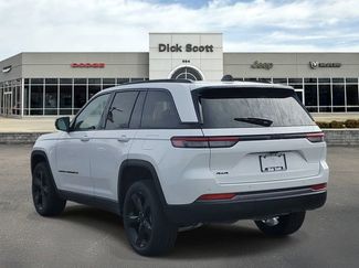New 2026 Jeep Grand Cherokee Limited w/ Limited Altitude Package AWD/4WD video 3