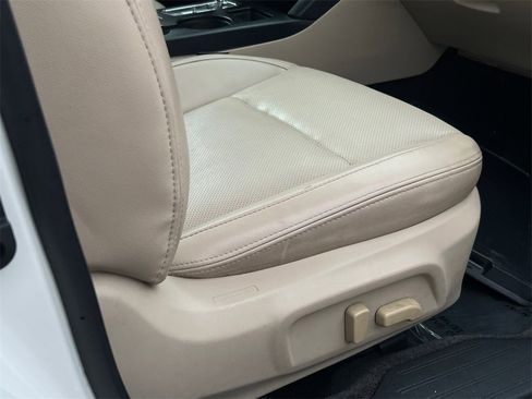 Used 2015 Subaru Outback 3.6R Limited image 8