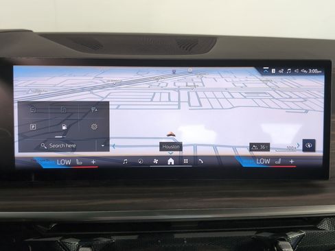 Used 2026 BMW X5 sDrive40i w/ Premium Package image 26