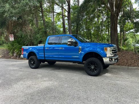 Used 2021 Ford F250 Lariat w/ Tremor Off-Road Package AWD/4WD image 4