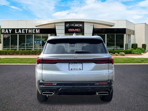 Used 2026 Buick Enclave Sport Touring w/ Power Package image 4