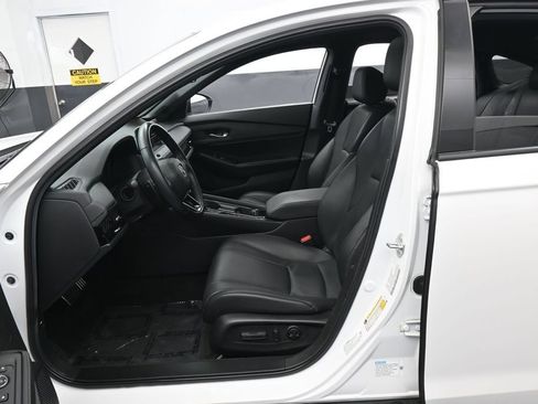 Used 2025 Honda Accord Sport image 11