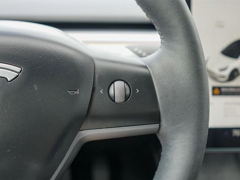 Used 2023 Tesla Model 3 Standard Range RWD image 16