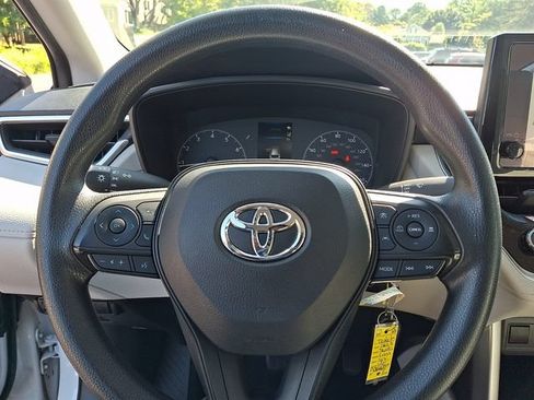 Used 2023 Toyota Corolla Cross L AWD/4WD image 19