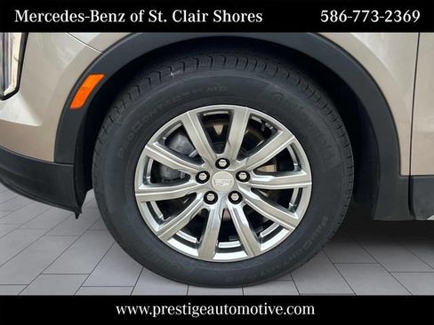 Used 2023 Cadillac XT4 Premium Luxury w/ Cold Weather Package AWD/4WD image 11