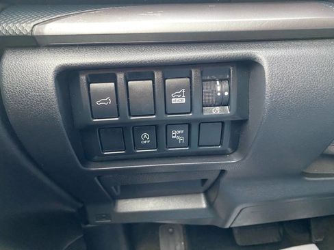 Used 2020 Subaru Forester Premium image 16