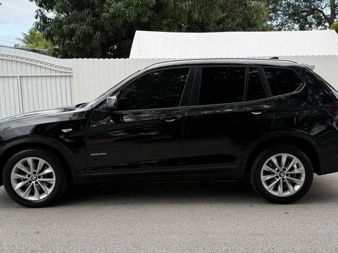 Used 2017 BMW X3 sDrive28i RWD image 3