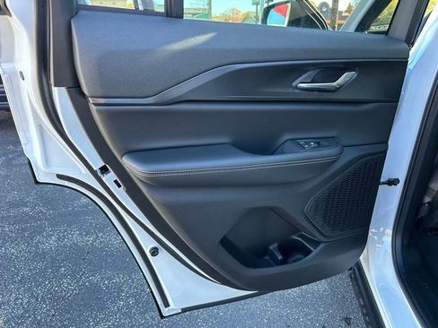 New 2025 Jeep Grand Cherokee 4WD image 13