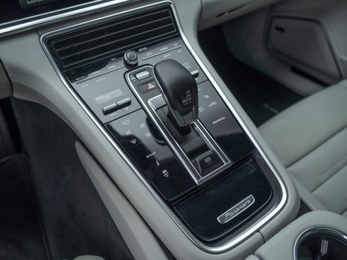 Used 2023 Porsche Panamera 4 Platinum Edition w/ Assistance Package image 42