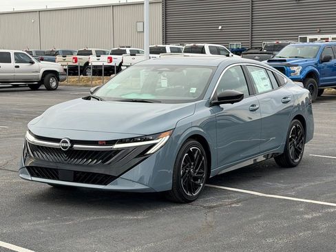 New 2026 Nissan Sentra SR w/ SR Premium Package image 8