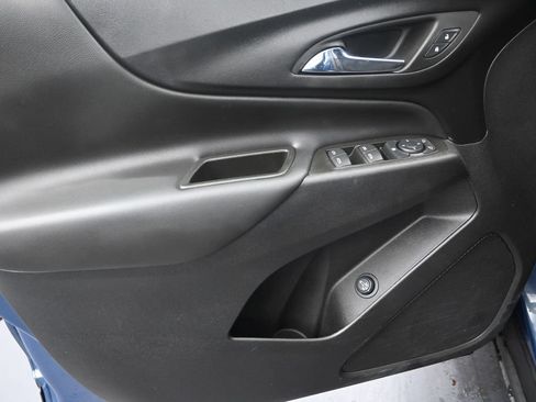Used 2024 Chevrolet Equinox LT FWD image 11