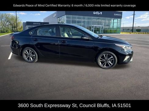 Used 2023 Kia Forte LXS w/ LXS Technology Package FWD image 2