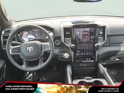 Used 2025 RAM 1500 Laramie AWD/4WD image 28