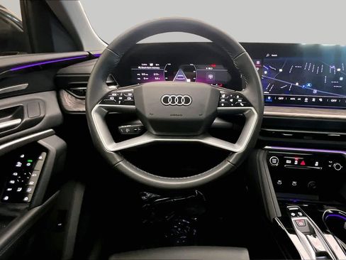 Certified 2025 Audi Q5 Premium Plus w/ Premium Plus AWD/4WD image 6