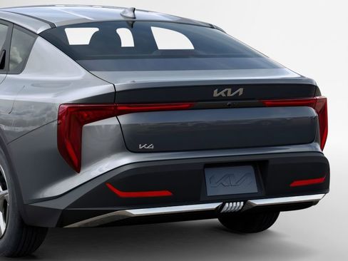 New 2026 Kia K4 LXS FWD image 13