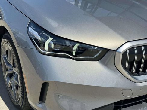 Certified 2026 BMW 530i xDrive w/ Premium Package image 7