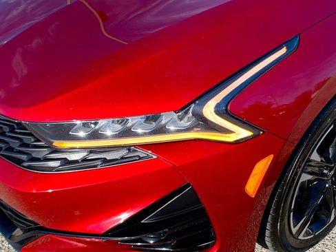 Used 2022 Kia K5 GT-Line image 11