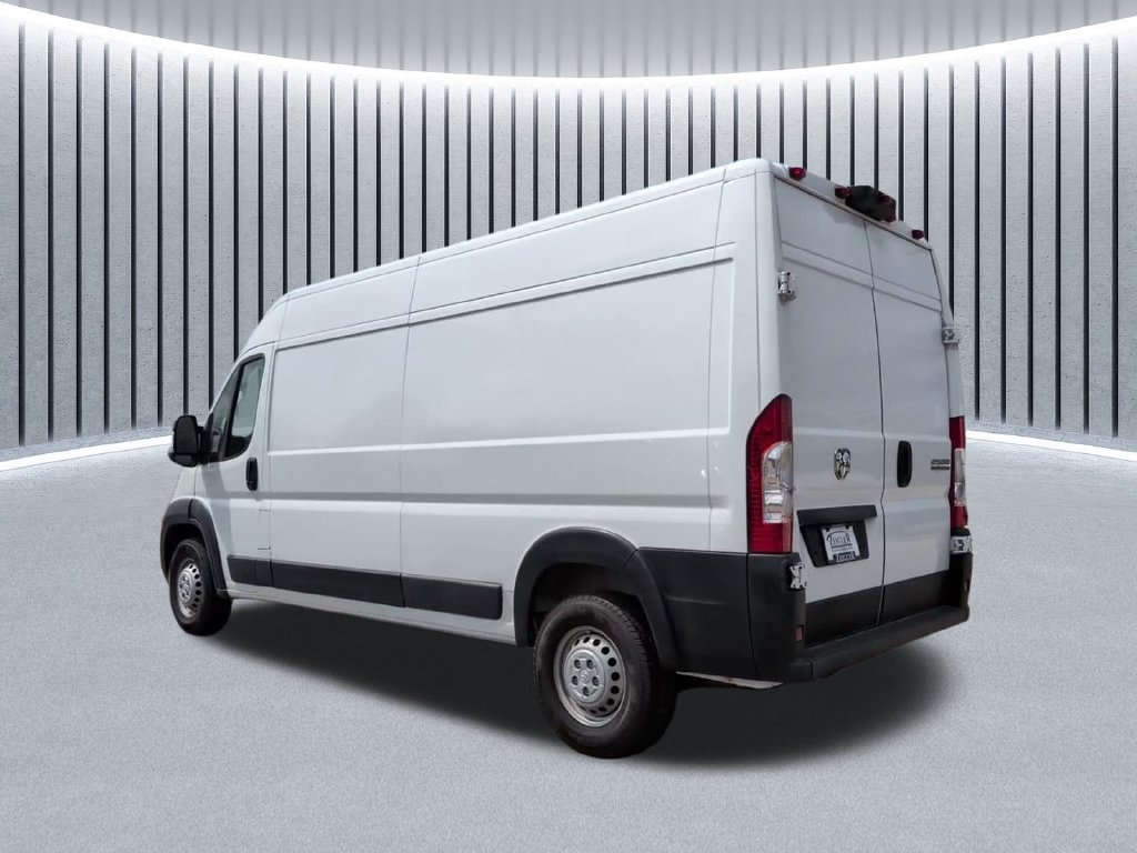 New 2025 RAM ProMaster 2500 w/ Convenience Group FWD image 13
