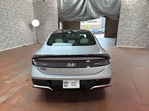 New 2026 Hyundai Sonata SEL FWD image 6
