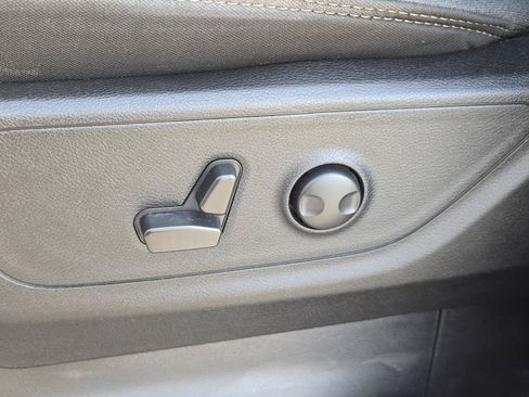 Used 2022 RAM 1500 Big Horn AWD/4WD image 25