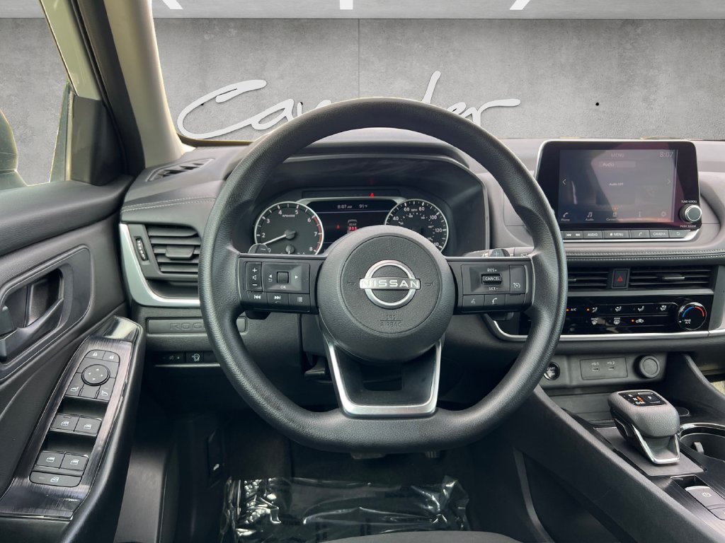 Used 2024 Nissan Rogue S FWD image 21