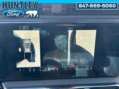 Used 2024 GMC Sierra 1500 AT4 w/ Technology Package image 26