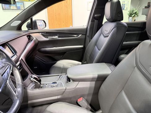 Used 2020 Cadillac XT5 Premium Luxury image 12