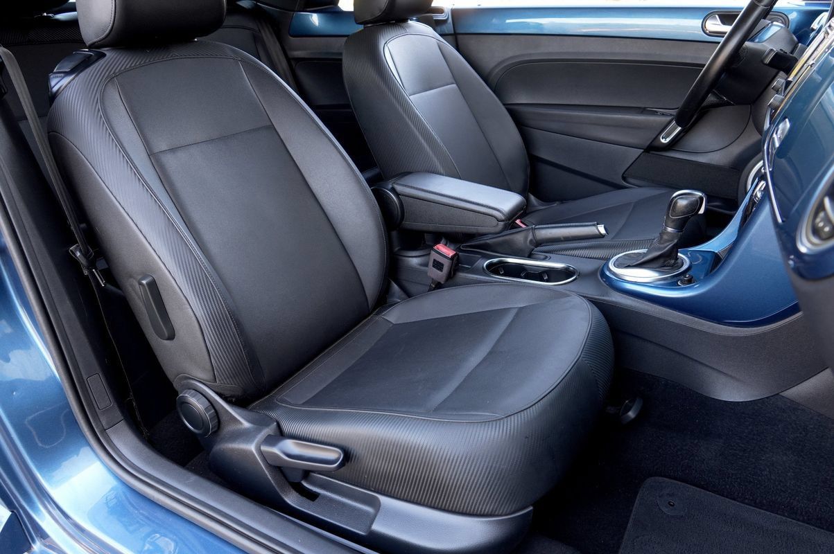 Used 2019 Volkswagen Beetle 2.0T S FWD image 8