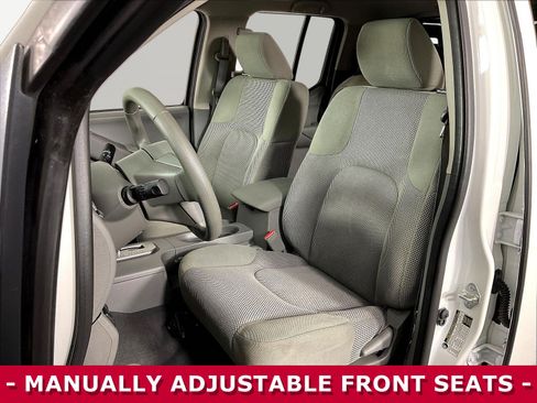 Certified 2021 Nissan Frontier SV w/ Midnight Edition Floor Mats AWD/4WD image 22