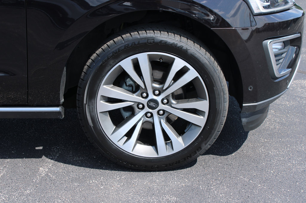 Used 2021 Ford Expedition Limited AWD/4WD image 19