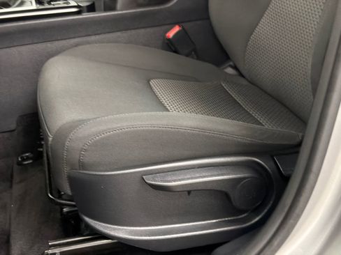 Used 2025 Kia Sportage LX image 14