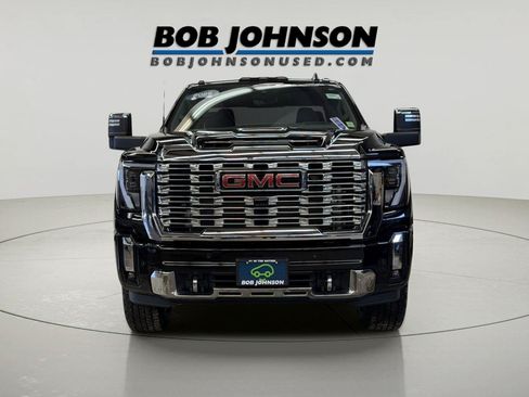 Certified 2025 GMC Sierra 3500 Denali w/ Denali Reserve Package AWD/4WD image 3