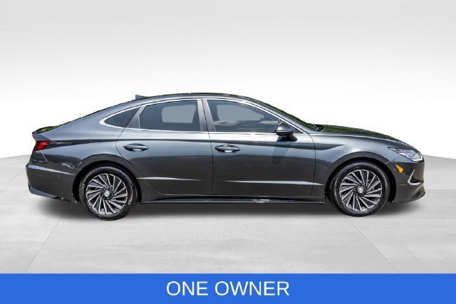 Used 2023 Hyundai Sonata Limited FWD image 3