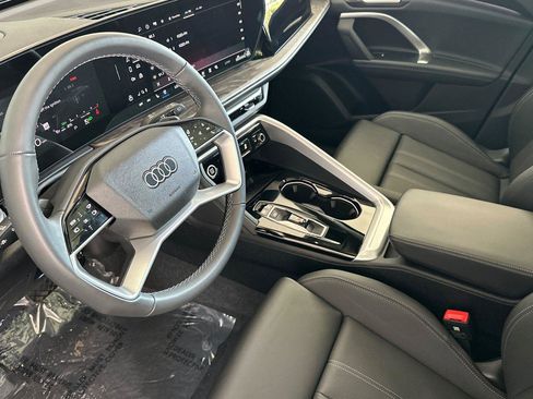 New 2025 Audi Q5 Premium Plus image 9