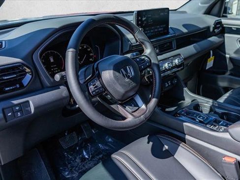 New 2025 Honda Pilot TrailSport image 10
