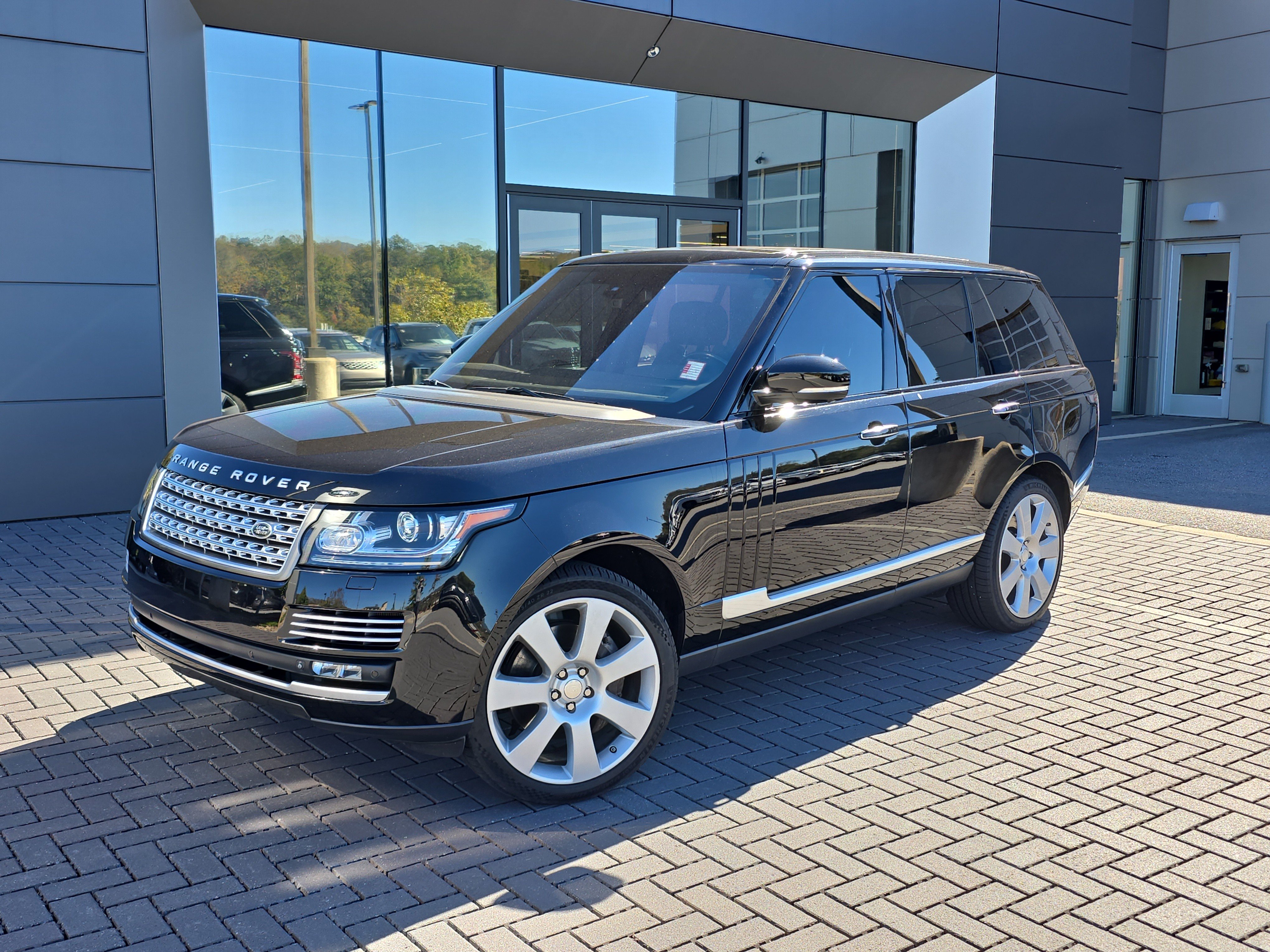 Used 2014 Land Rover Range Rover Autobiography AWD/4WD image 1