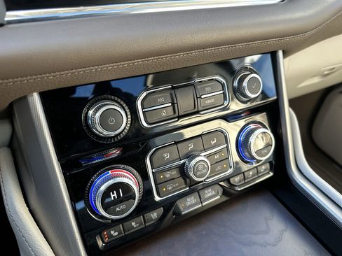 Certified 2022 GMC Yukon Denali w/ Max Trailering Package image 18