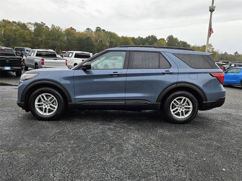 New 2026 Ford Explorer Active w/ Active Comfort Package image 4