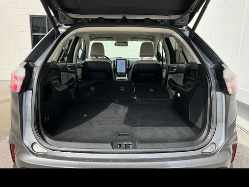 Used 2024 Ford Edge Titanium AWD/4WD image 11