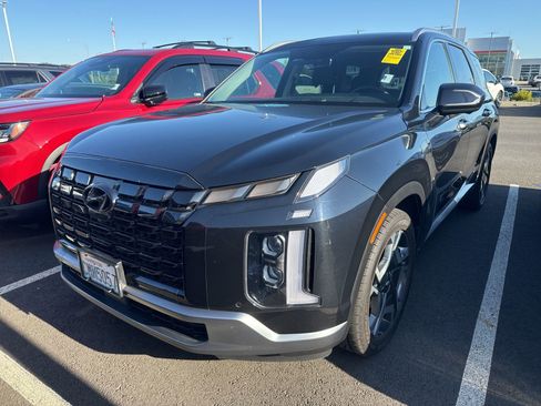 Used 2024 Hyundai Palisade Limited AWD/4WD image 1