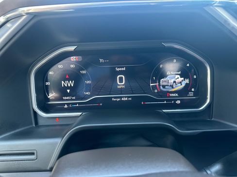 Used 2024 GMC Sierra 3500 Denali image 17