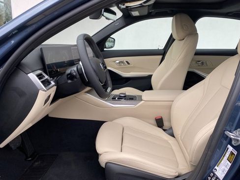 Used 2025 BMW 330i xDrive Sedan w/ Premium Package image 10