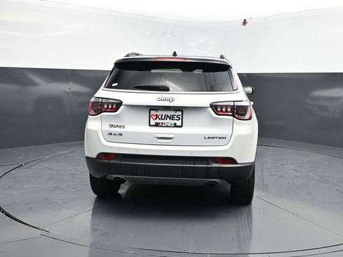 Used 2023 Jeep Compass Limited AWD/4WD image 8