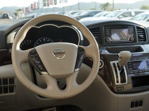 Used 2015 Nissan Quest SV image 22