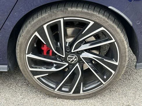 Used 2022 Volkswagen GTI Autobahn image 5